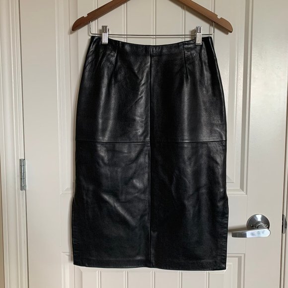 Danier Dresses & Skirts - Vintage Danier Black Genuine Leather Pencil Skirt